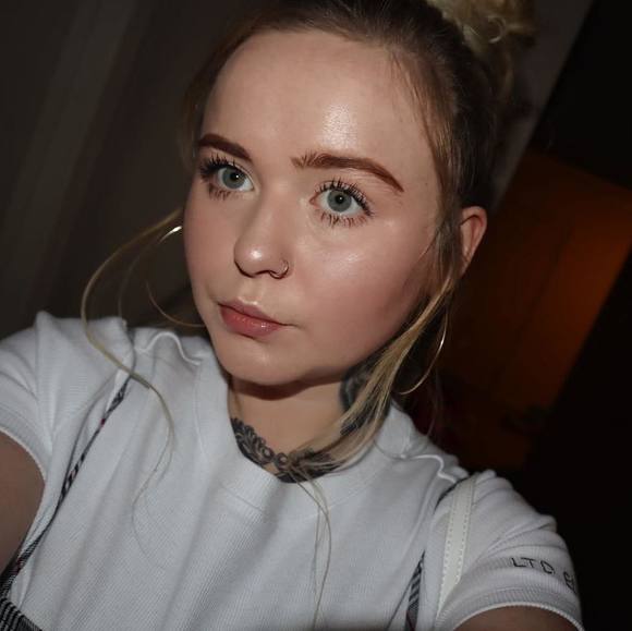 sharp_anna